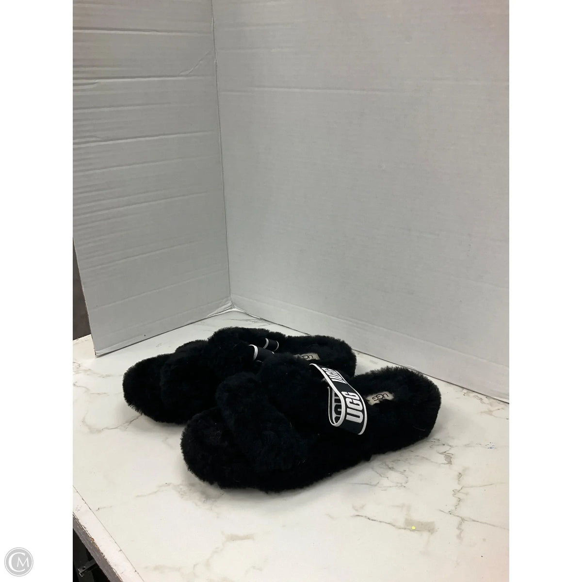 Slippers Designer By Ugg In Black, Size: 9