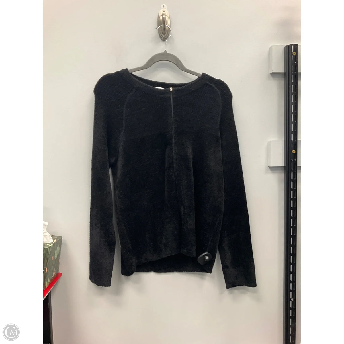Sweater By Clothes Mentor In Black, Size: L