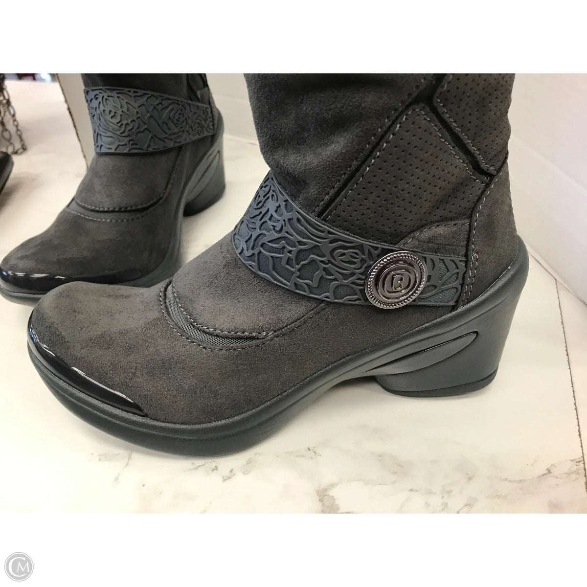 Boots Knee Heels By Bzees In Grey, Size: 6.5