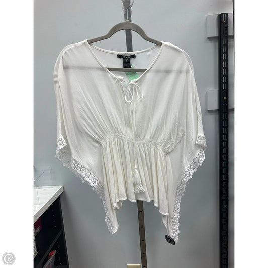 Top Short Sleeve By Clothes Mentor In Cream, Size: S