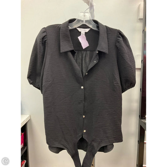 Top Short Sleeve By Nine West In Black, Size: M