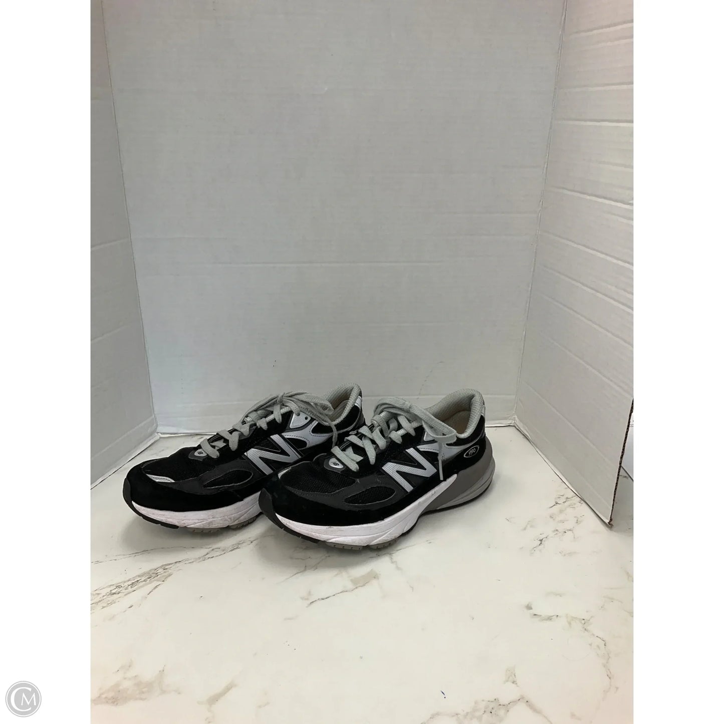Shoes Sneakers By New Balance In Black & Grey, Size: 8.5