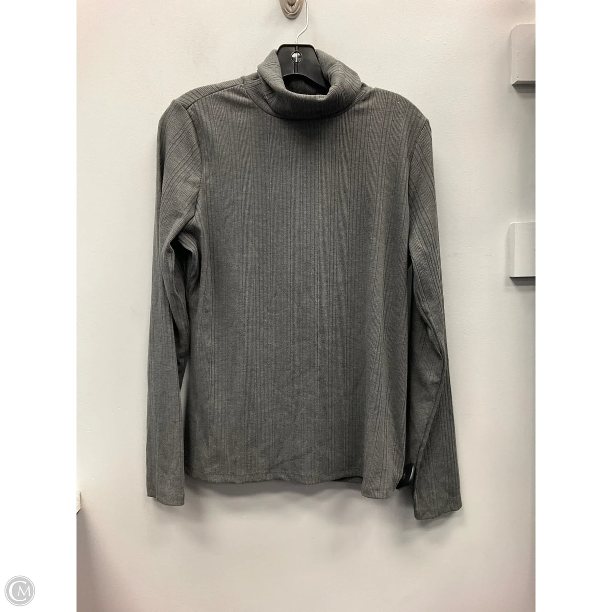 Top Long Sleeve By Cyrus In Grey, Size: L