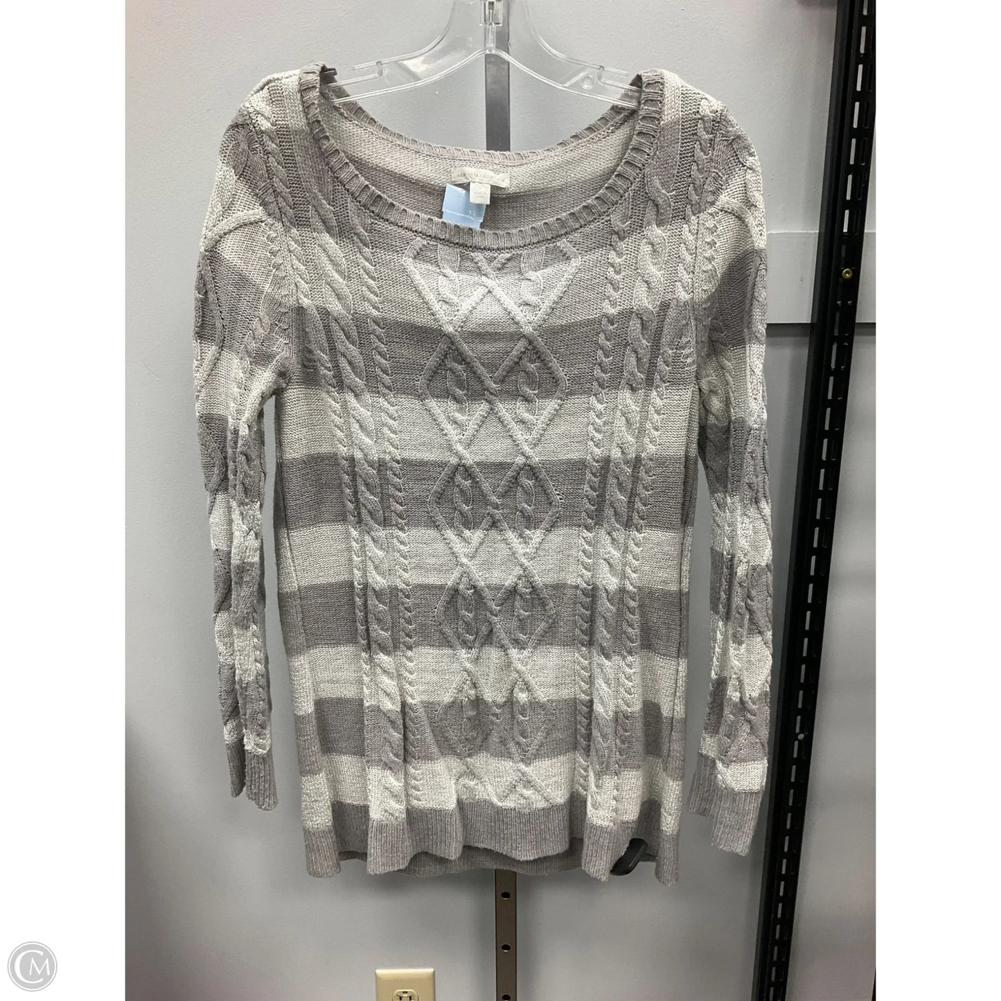 Top Long Sleeve By New York And Co In Grey & Silver, Size: M