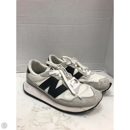 Shoes Sneakers By New Balance In Cream & Grey, Size: 10