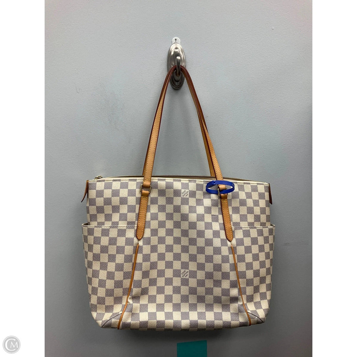 Tote Luxury Designer By Louis Vuitton, Size: Medium