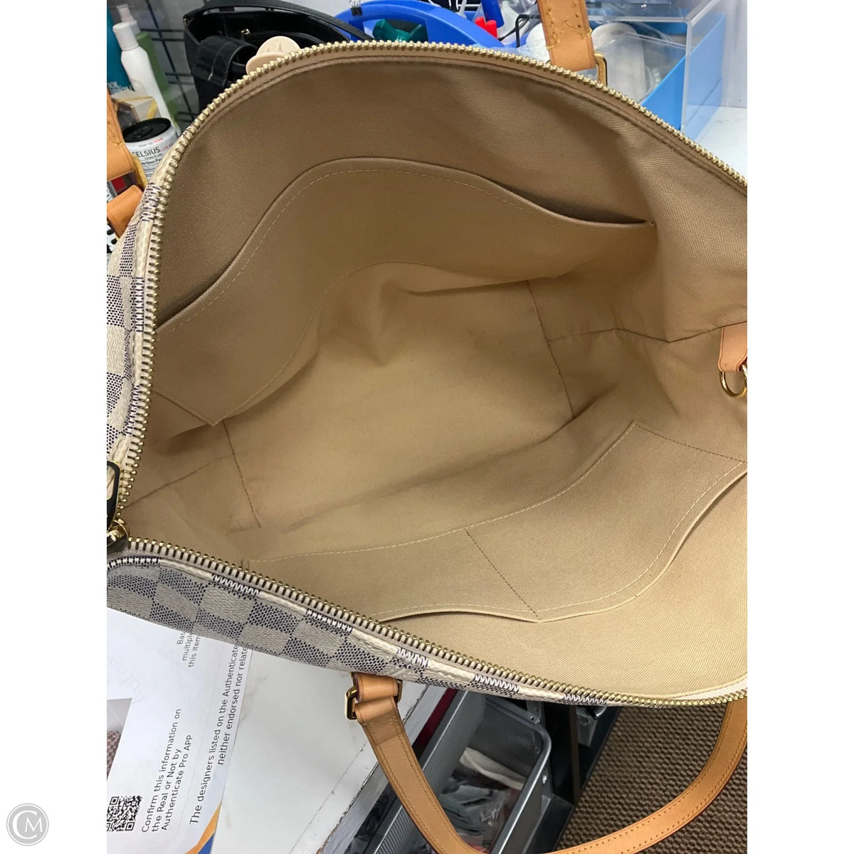 Tote Luxury Designer By Louis Vuitton, Size: Medium