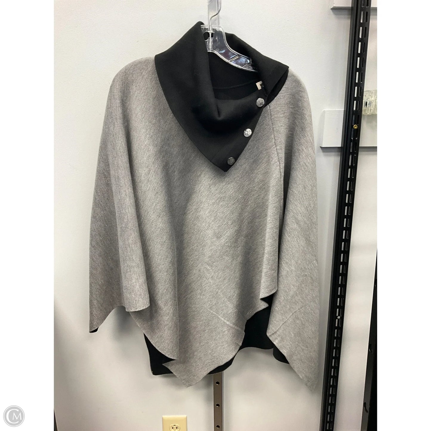 Poncho By Anne Klein In Black & Grey, Size: Mp