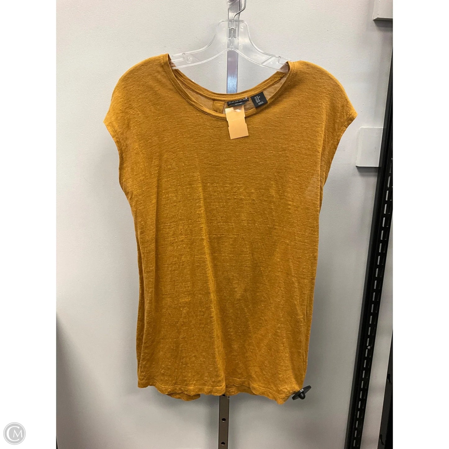 Top Sleeveless By Tahari In Gold, Size: M