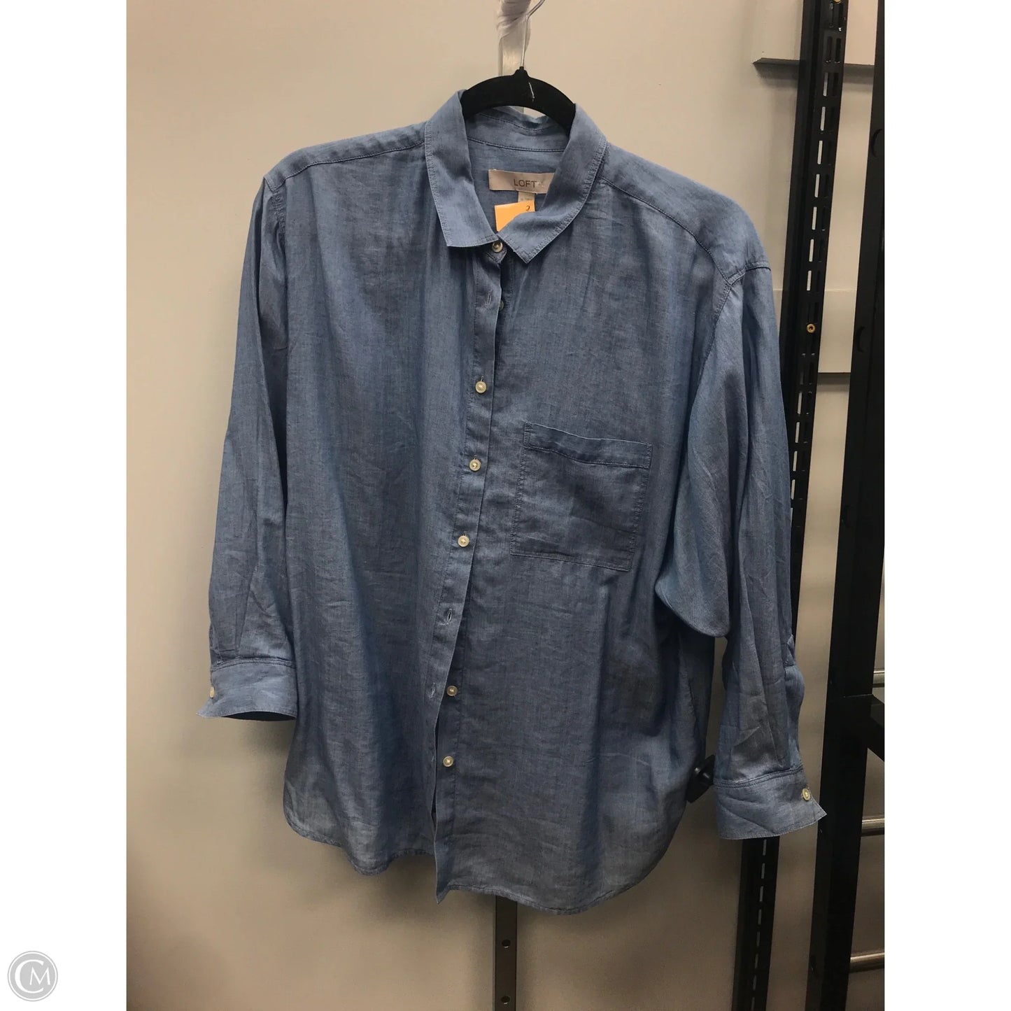 Top Long Sleeve By Loft In Blue Denim, Size: M