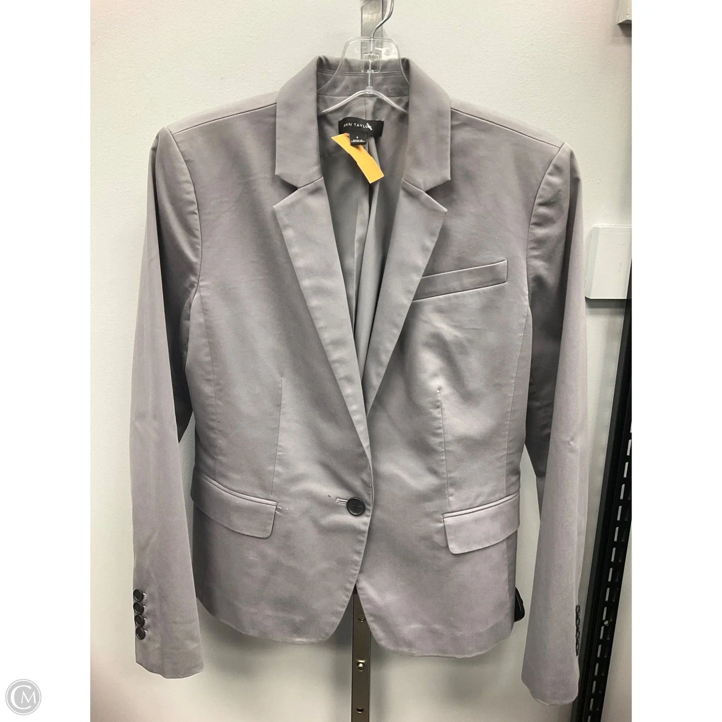 Blazer By Ann Taylor In Grey, Size: 6