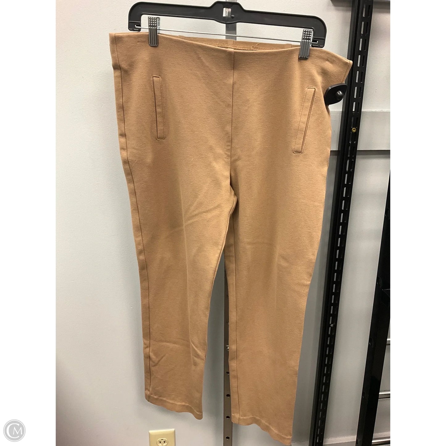 Pants Cropped By Chicos In Tan, Size: 10