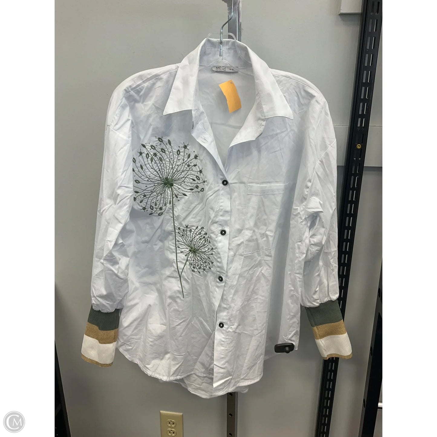 Top Long Sleeve By Cmc In White, Size: M