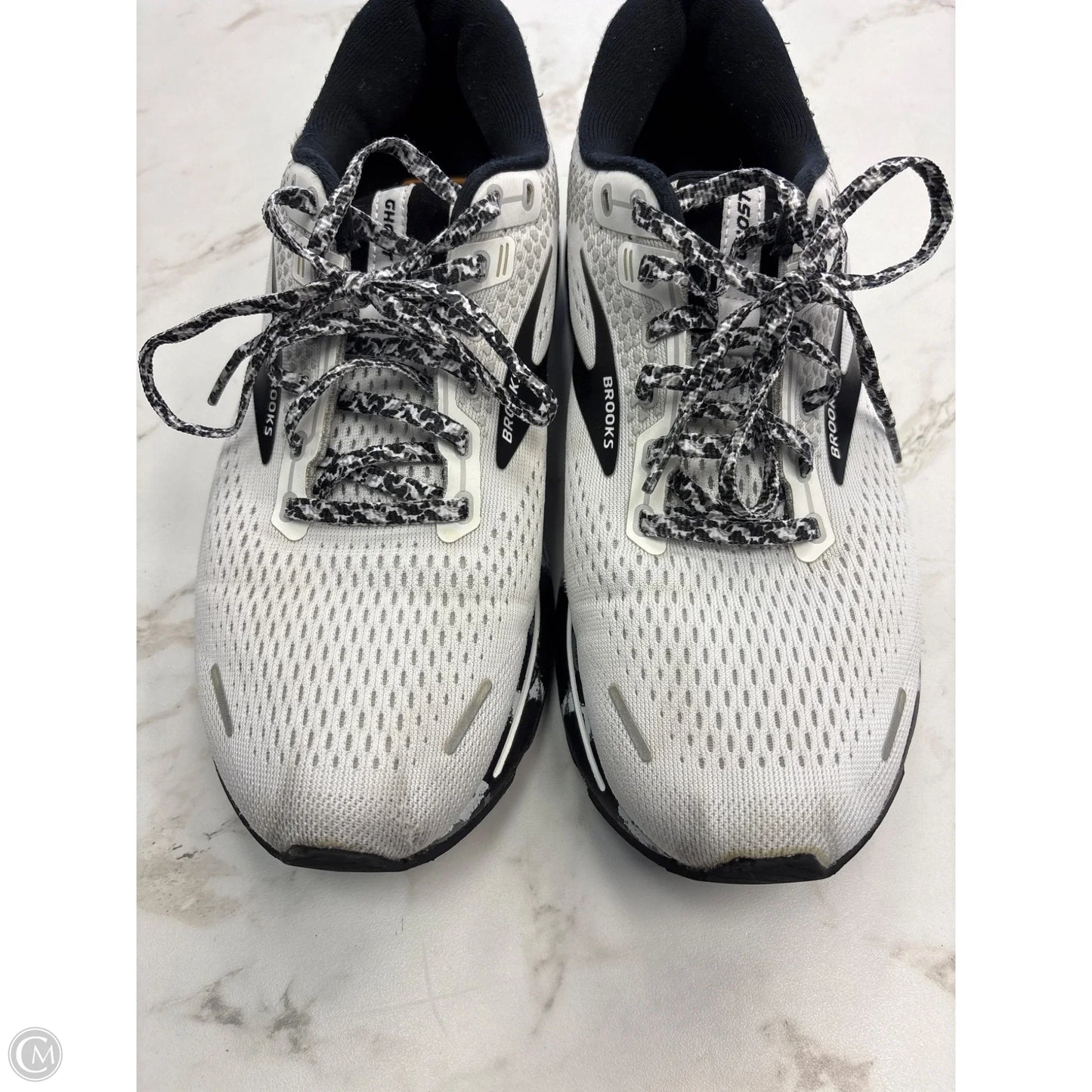 Shoes Athletic By Brooks In Black & White, Size: 9.5