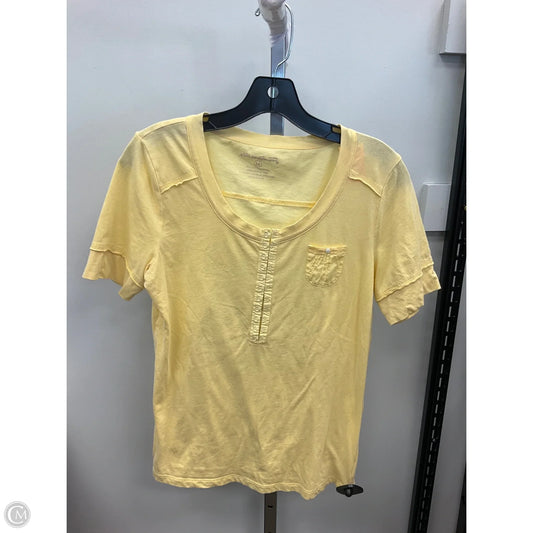 Top Short Sleeve By Eddie Bauer In Yellow, Size: M