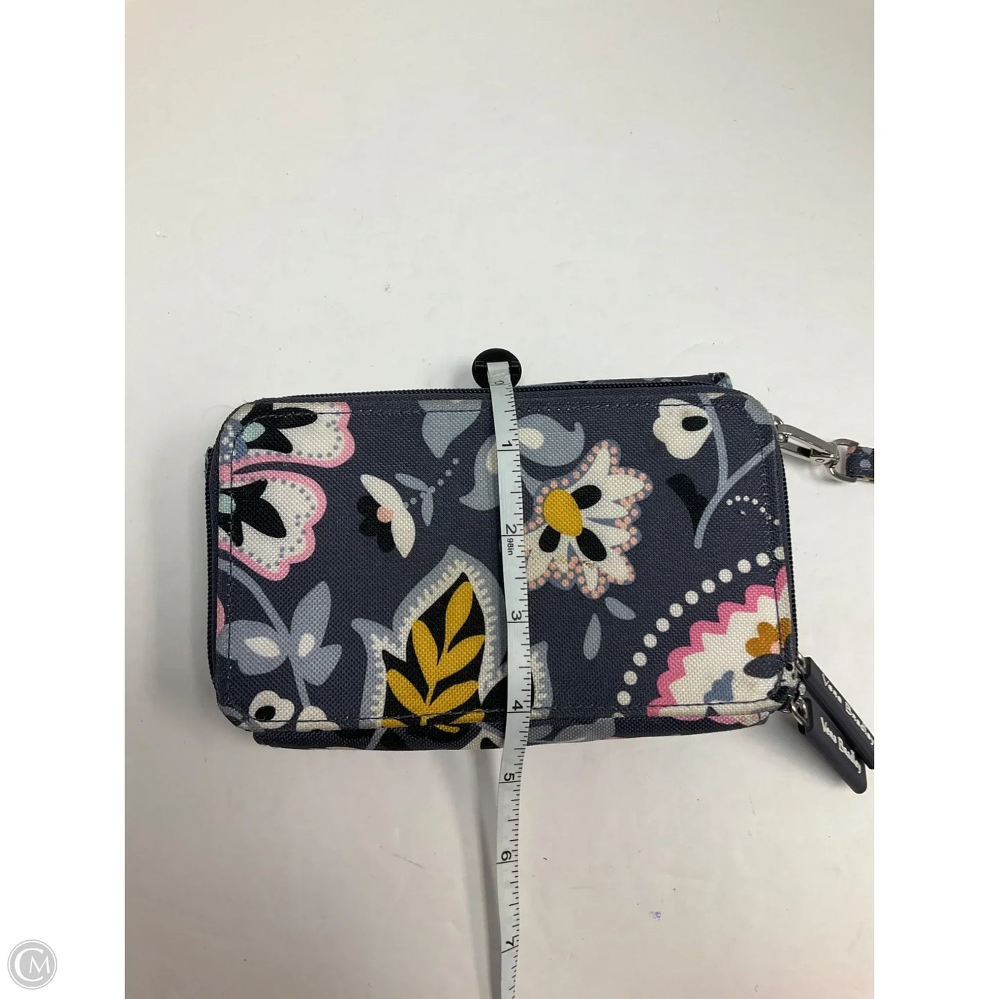 Wristlet By Vera Bradley, Size: Medium