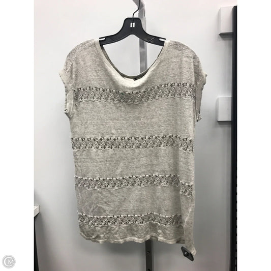 Top Sleeveless By Akemi And Kin In Grey, Size: M