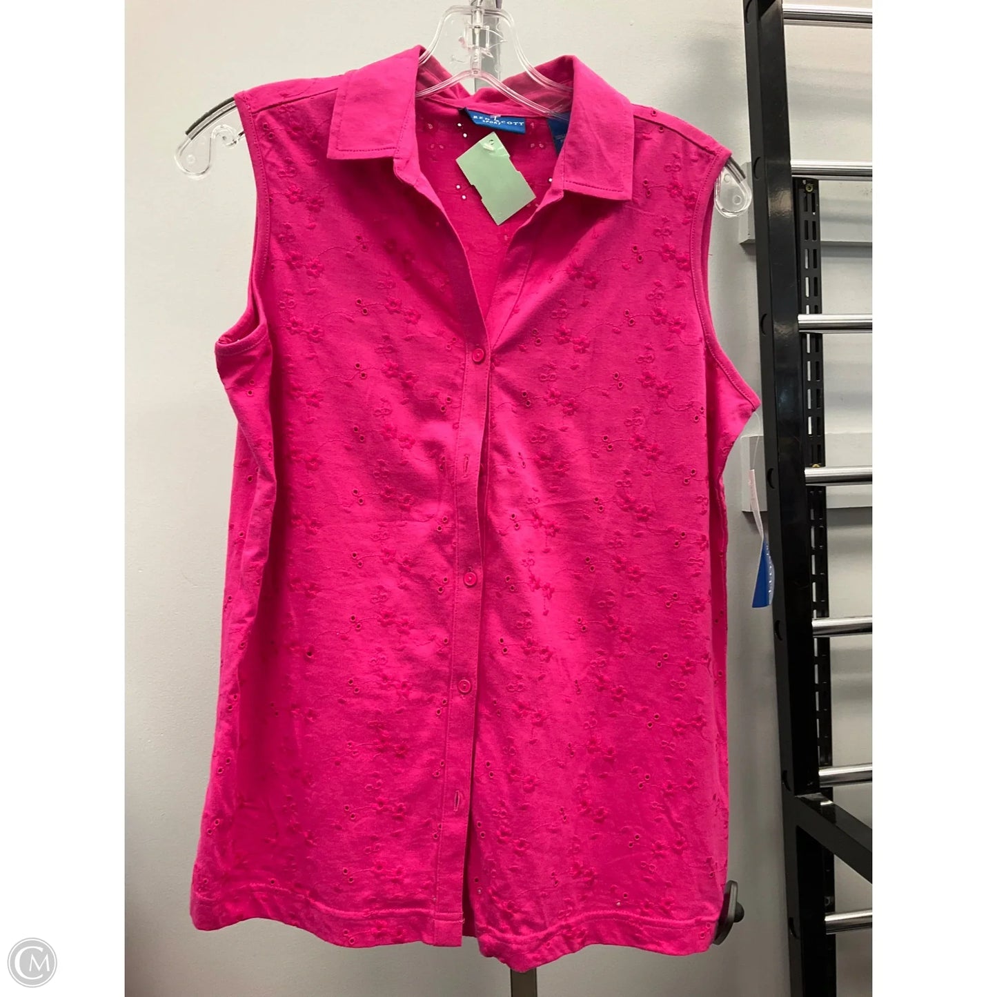 Top Sleeveless By Karen Scott In Pink, Size: S