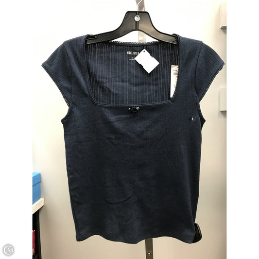 Top Short Sleeve By Hollister In Navy, Size: S