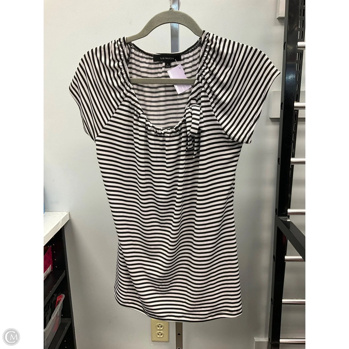 Top Short Sleeve By Clothes Mentor In Striped Pattern, Size: L