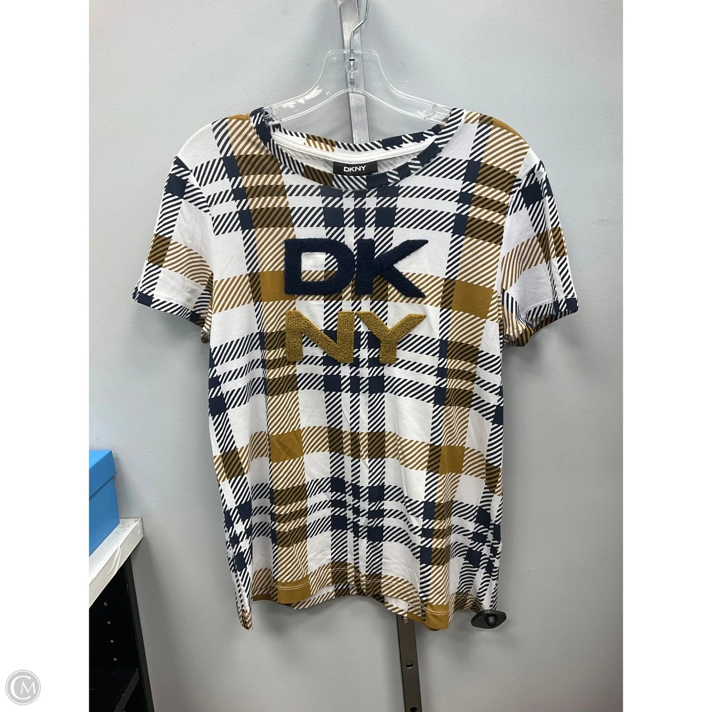 Top Short Sleeve By Dkny In Plaid Pattern, Size: M