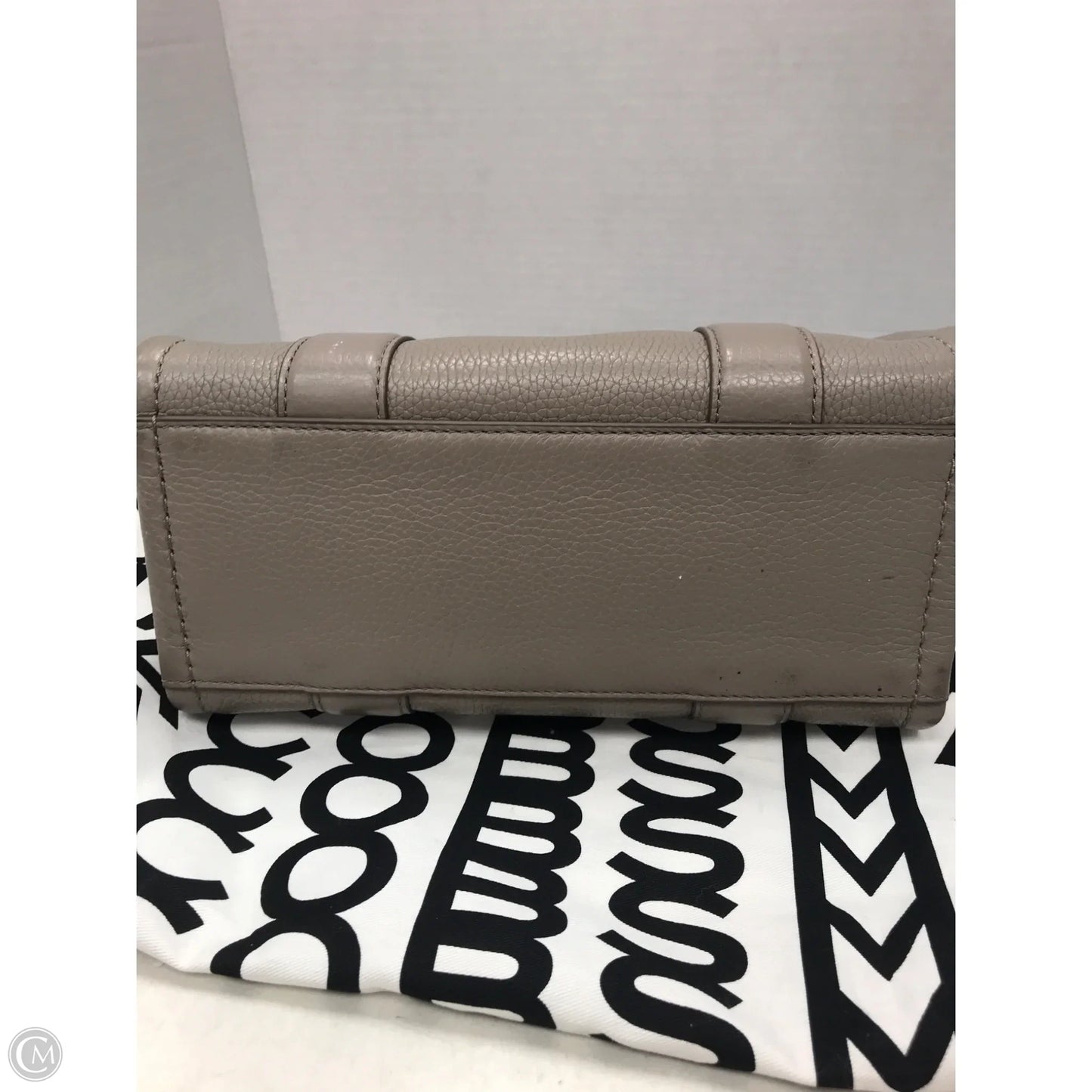 Handbag Luxury Designer By Marc Jacobs, Size: Small