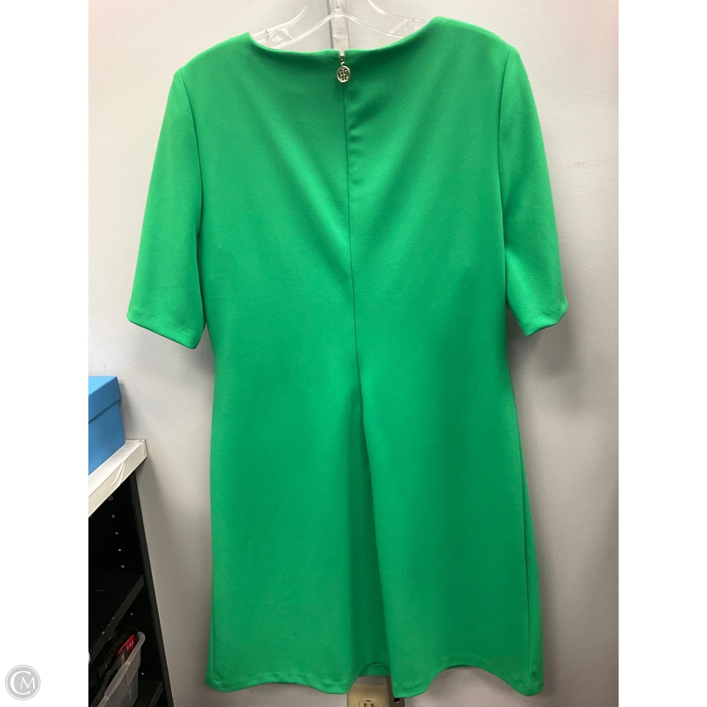 Dress Casual Short By Tommy Hilfiger In Green, Size: 12