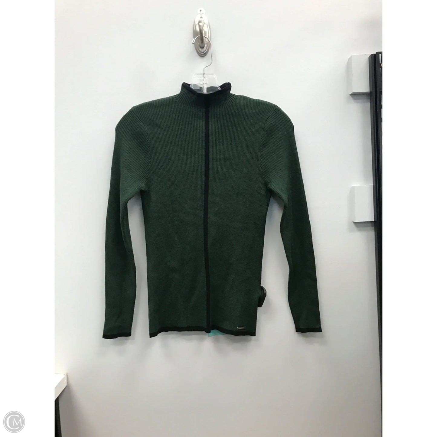 Top Long Sleeve By Tahari In Green, Size: S