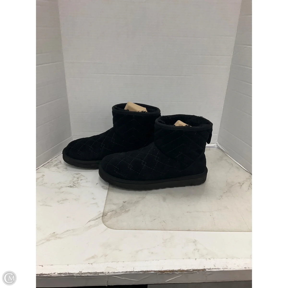 Boots Designer By Ugg In Black, Size: 8