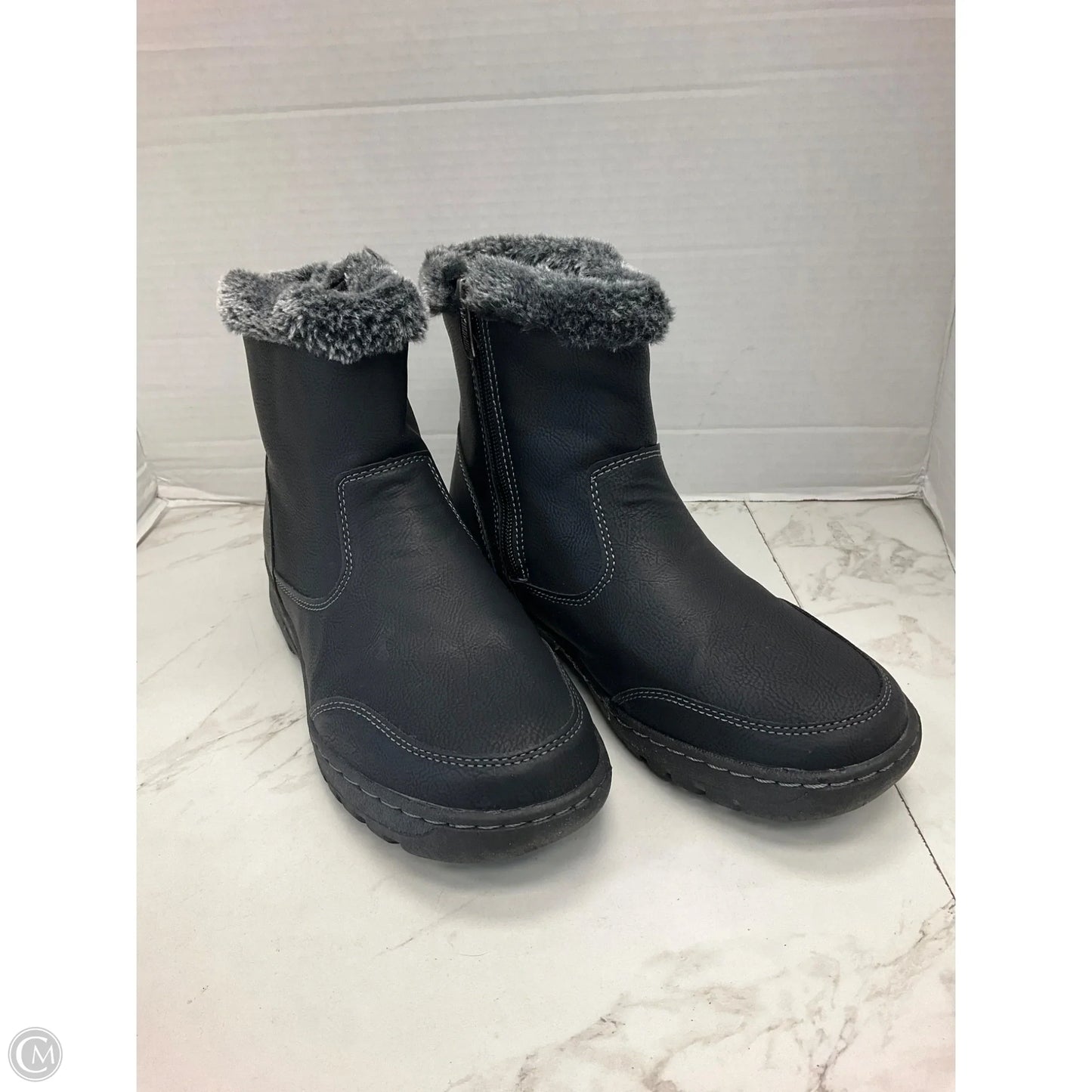 Boots Snow By Khombu In Black, Size: 8