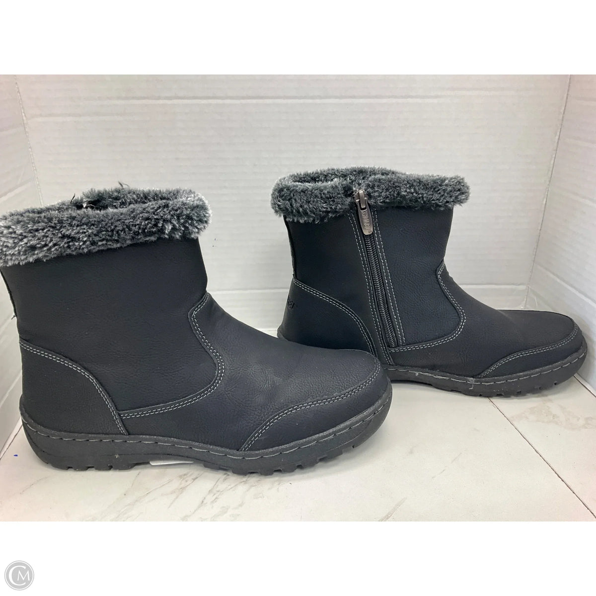 Boots Snow By Khombu In Black, Size: 8