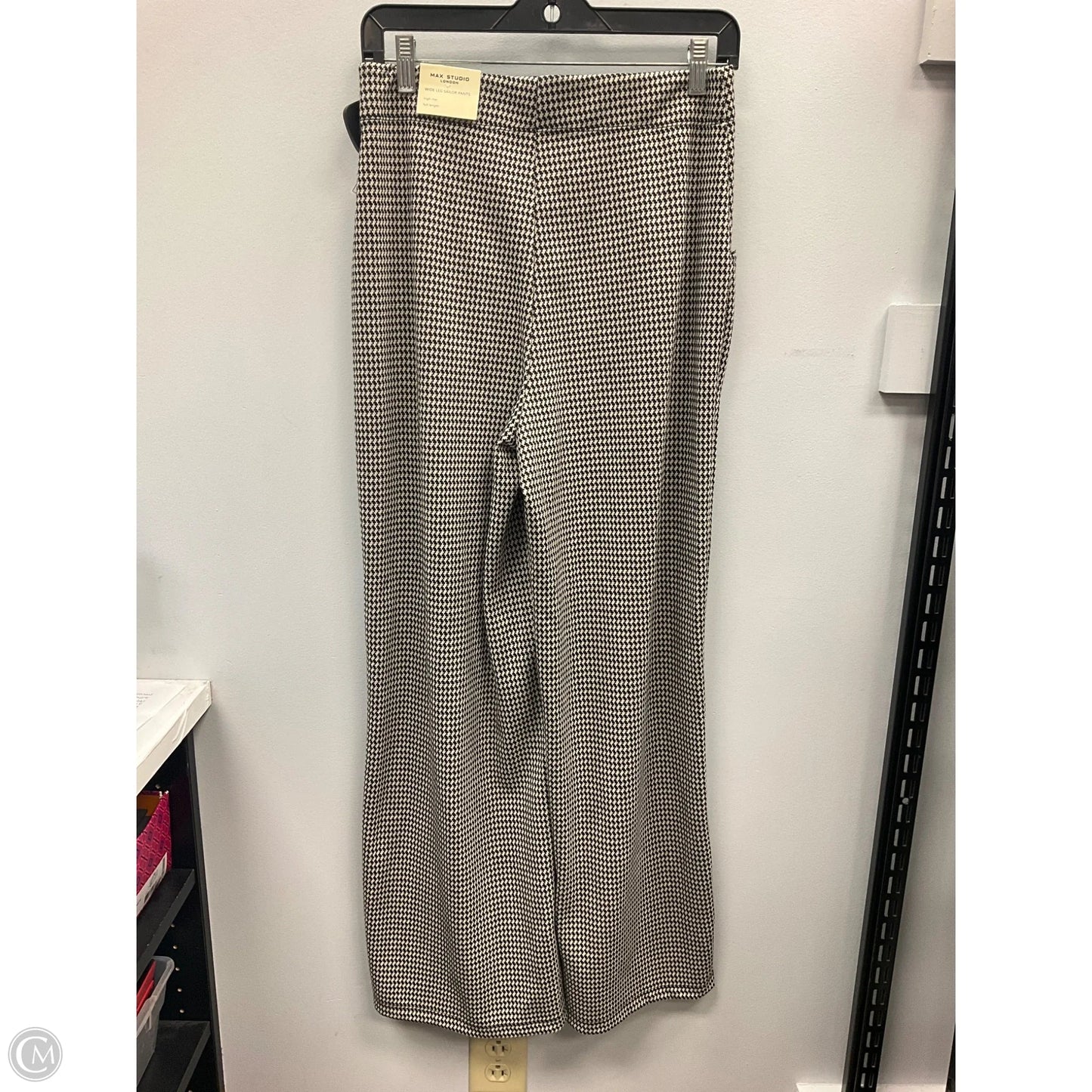 Pants Wide Leg By Max Studio In Plaid Pattern, Size: M