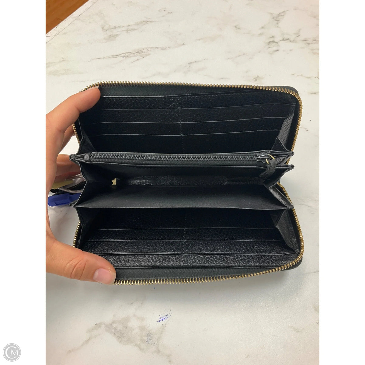 Wallet Luxury Designer By Gucci, Size: Large