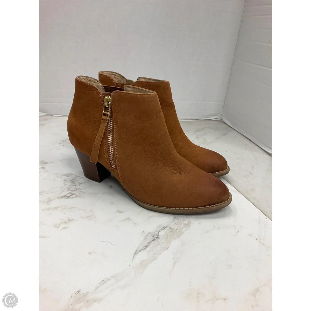 Boots Ankle Heels By Vionic In Brown, Size: 6
