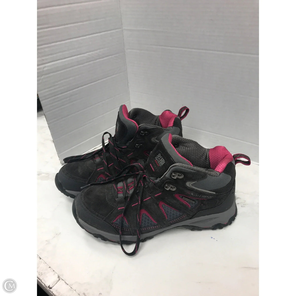 Boots Hiking By Clothes Mentor In Grey, Size: 6