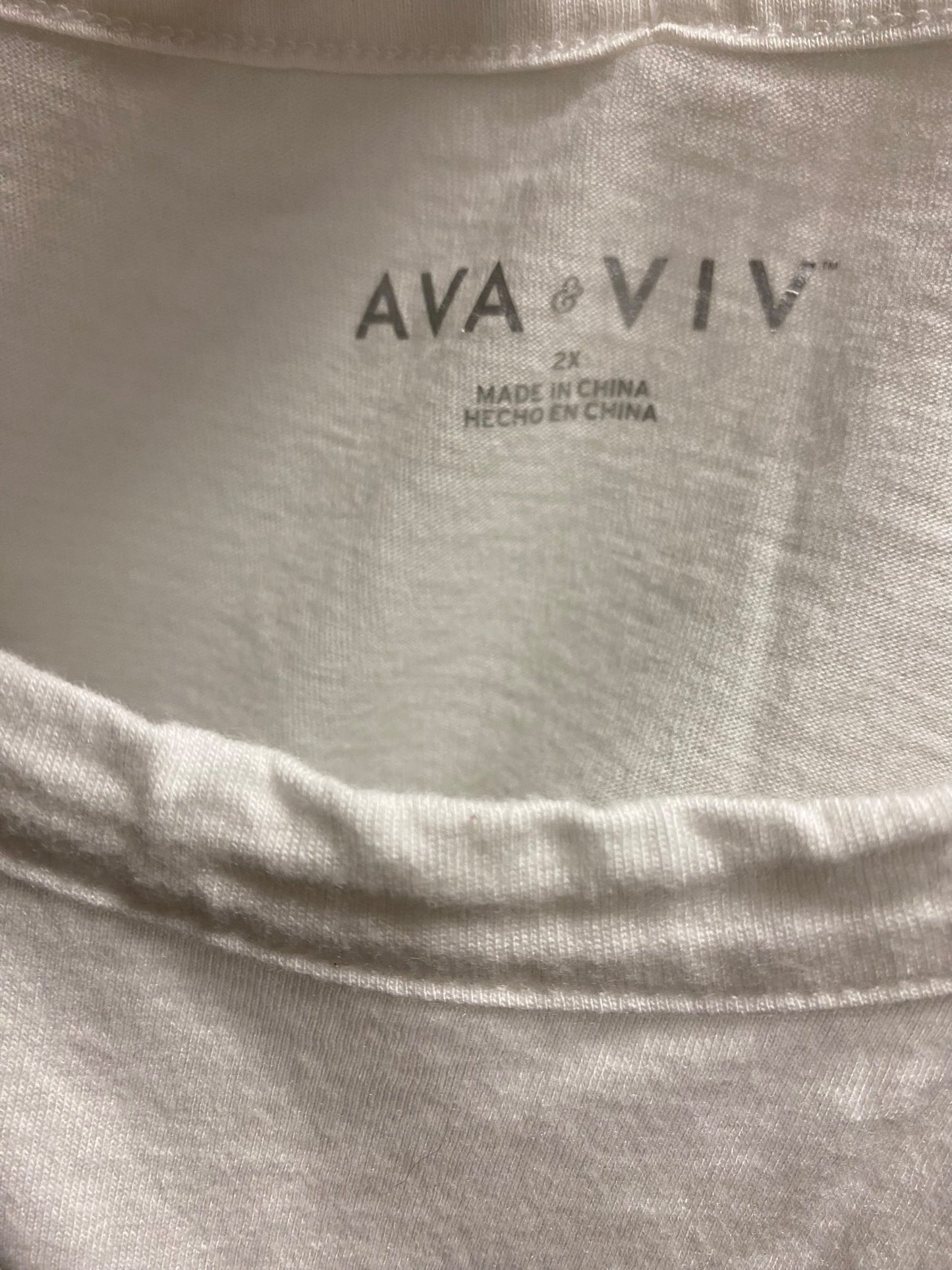 White Top Short Sleeve Ava & Viv, Size 2x