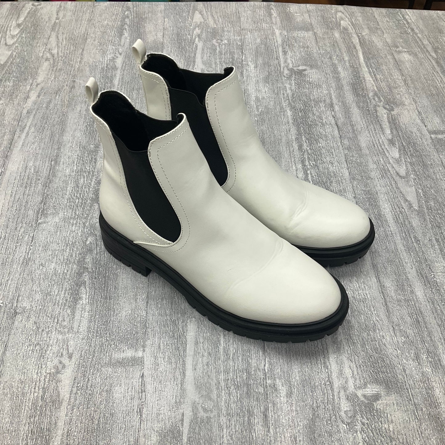 Boots Ankle Heels By Nine West In White, Size: 9.5