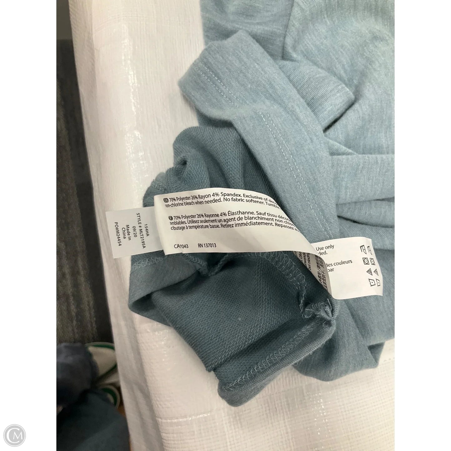 Athletic Top Long Sleeve Crewneck By Marika In Blue, Size: S