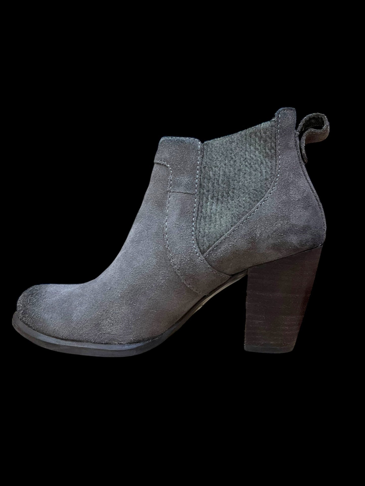 Boots Ankle Heels By Ugg In Grey, Size: 7