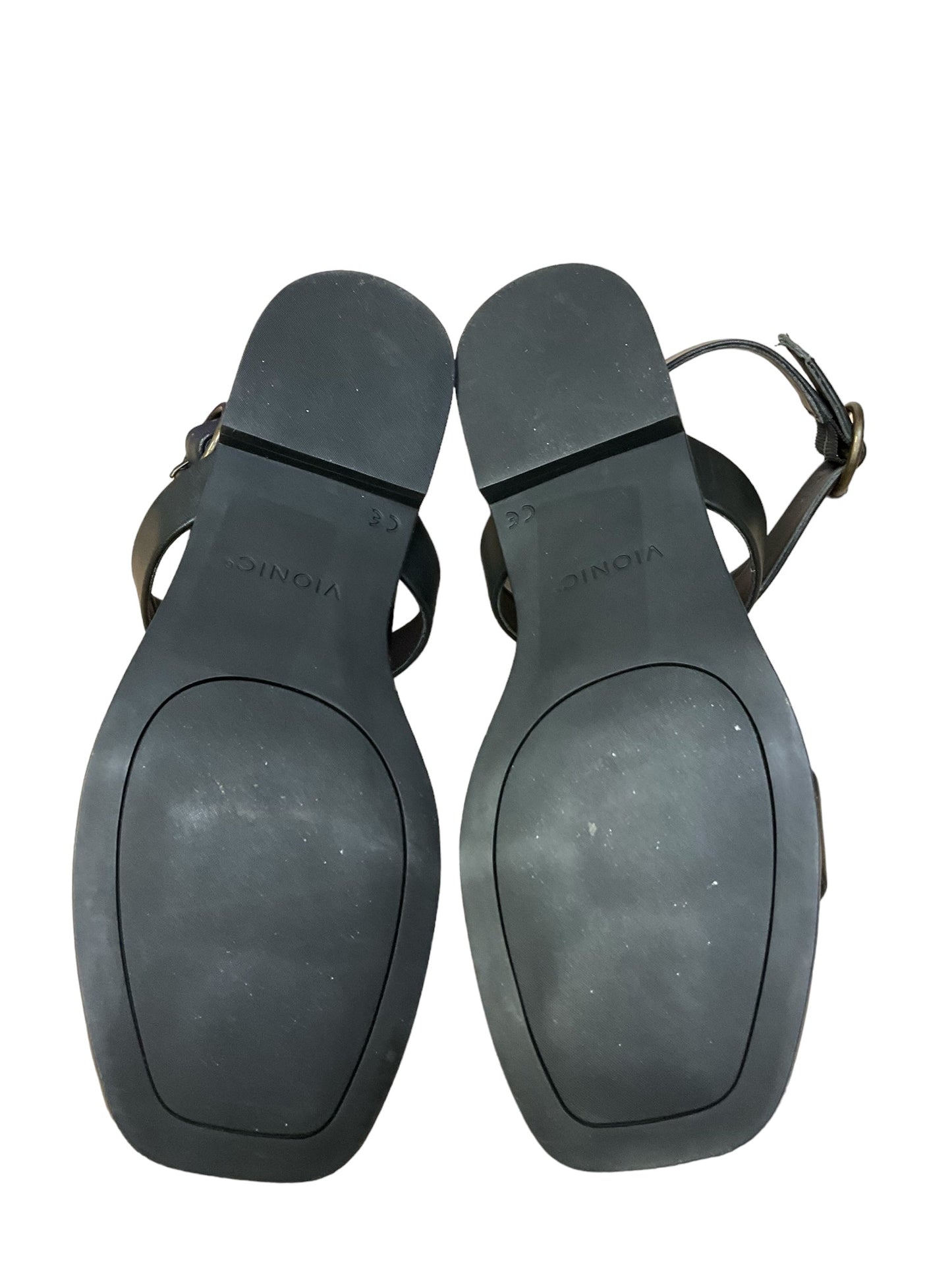 Black Sandals Flats Vionic, Size 8