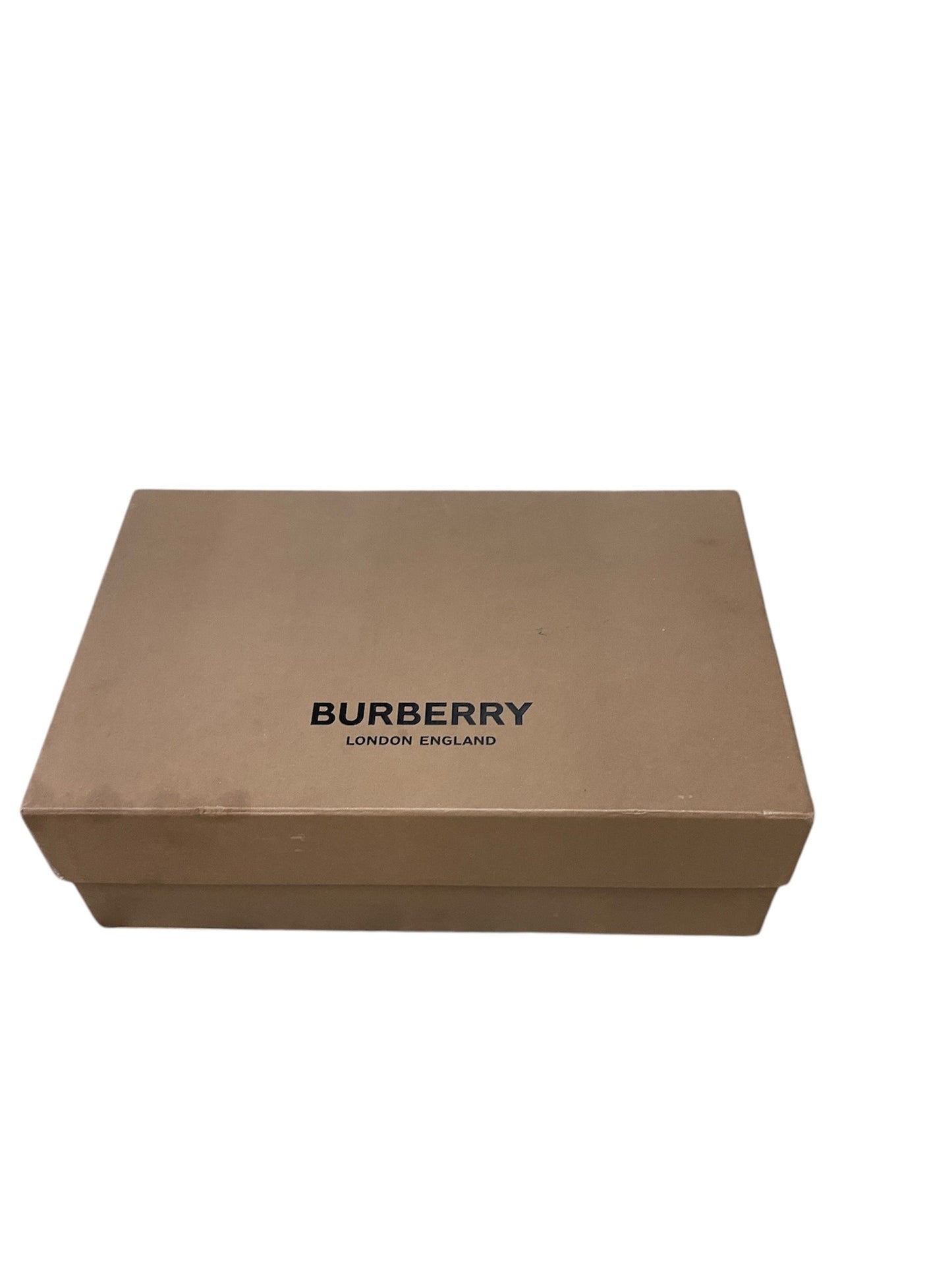 Shoes Luxury Designer By Burberry In Plaid Pattern, Size: 8