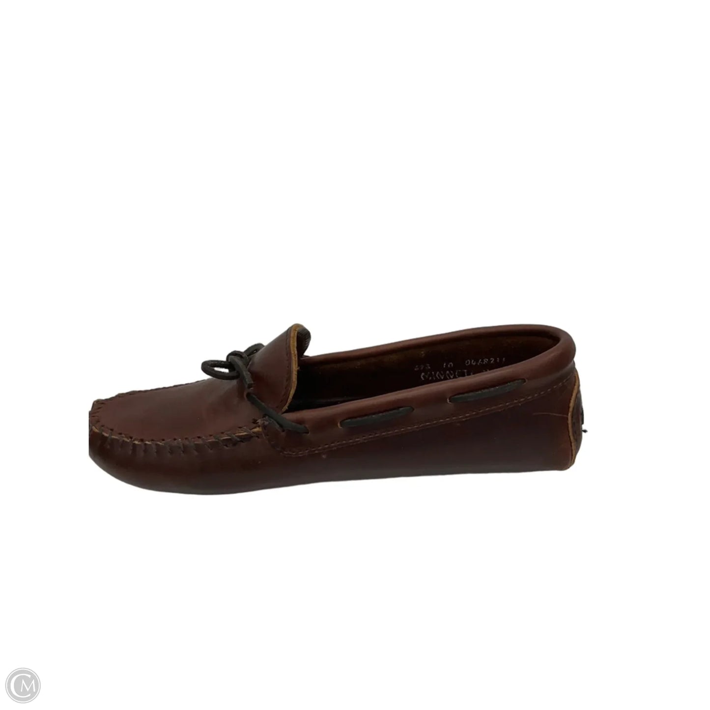 Shoes Flats By Minnetonka In Brown, Size: 10