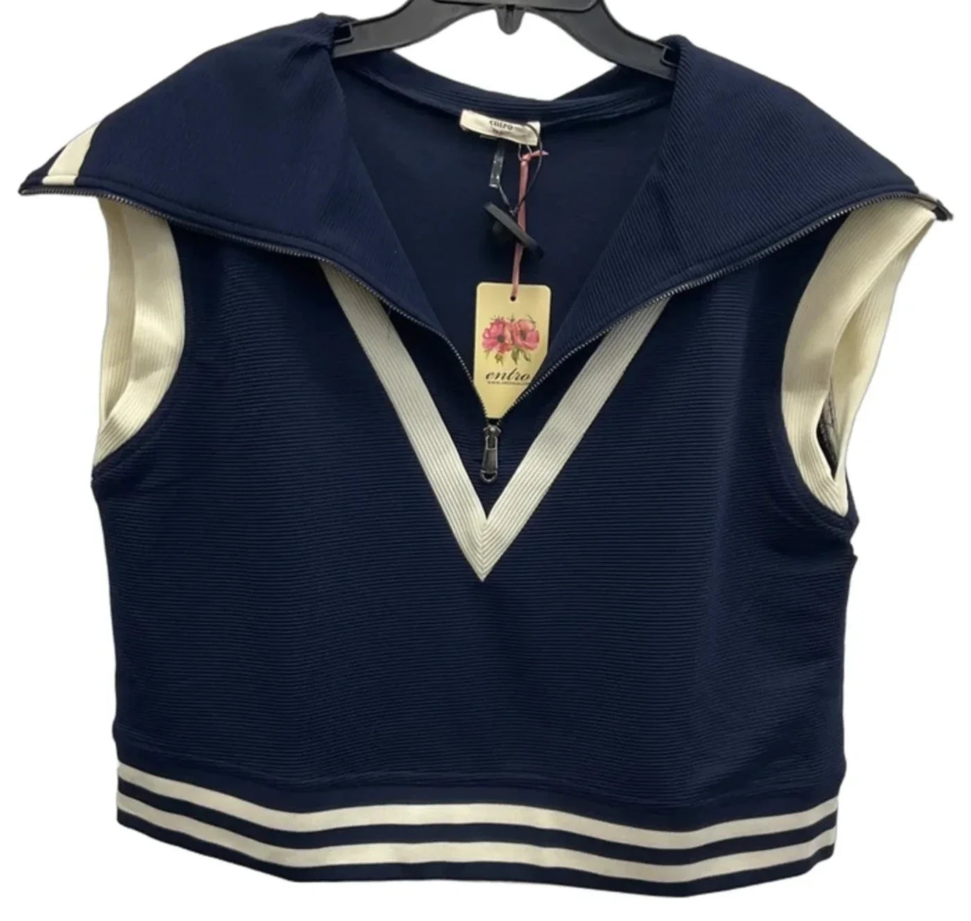 Top Sleeveless By Entro In Navy, Size: L