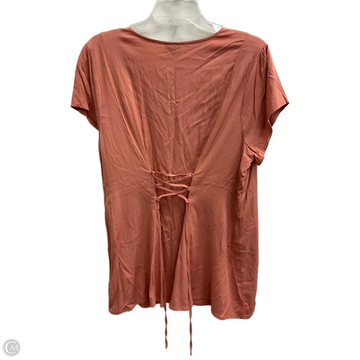 Top Short Sleeve By Torrid In Peach, Size: M
