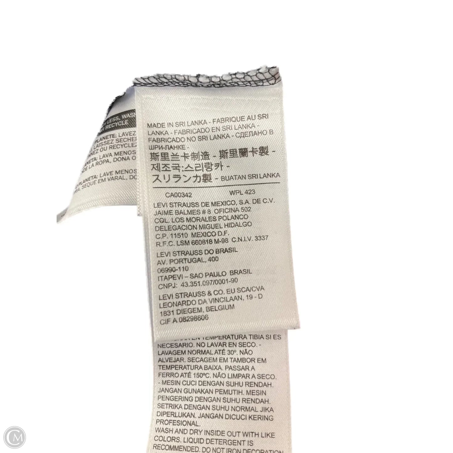 Top Sleeveless By Levis In Black, Size: L