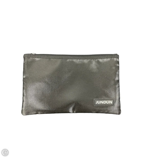 Clutch By Clothes Mentor, Size: Large