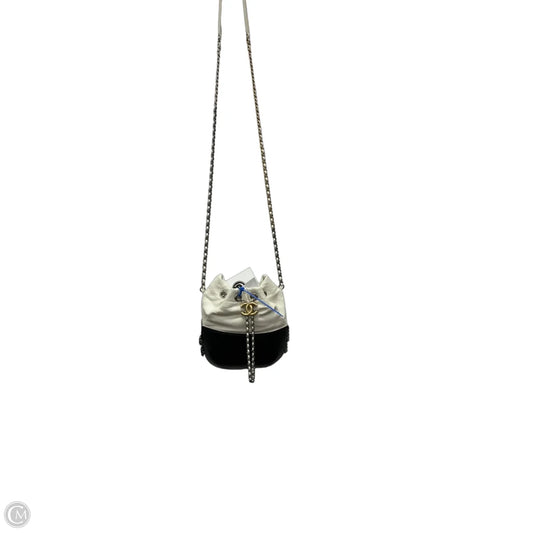 Crossbody Luxury Designer By Chanel, Size: Small