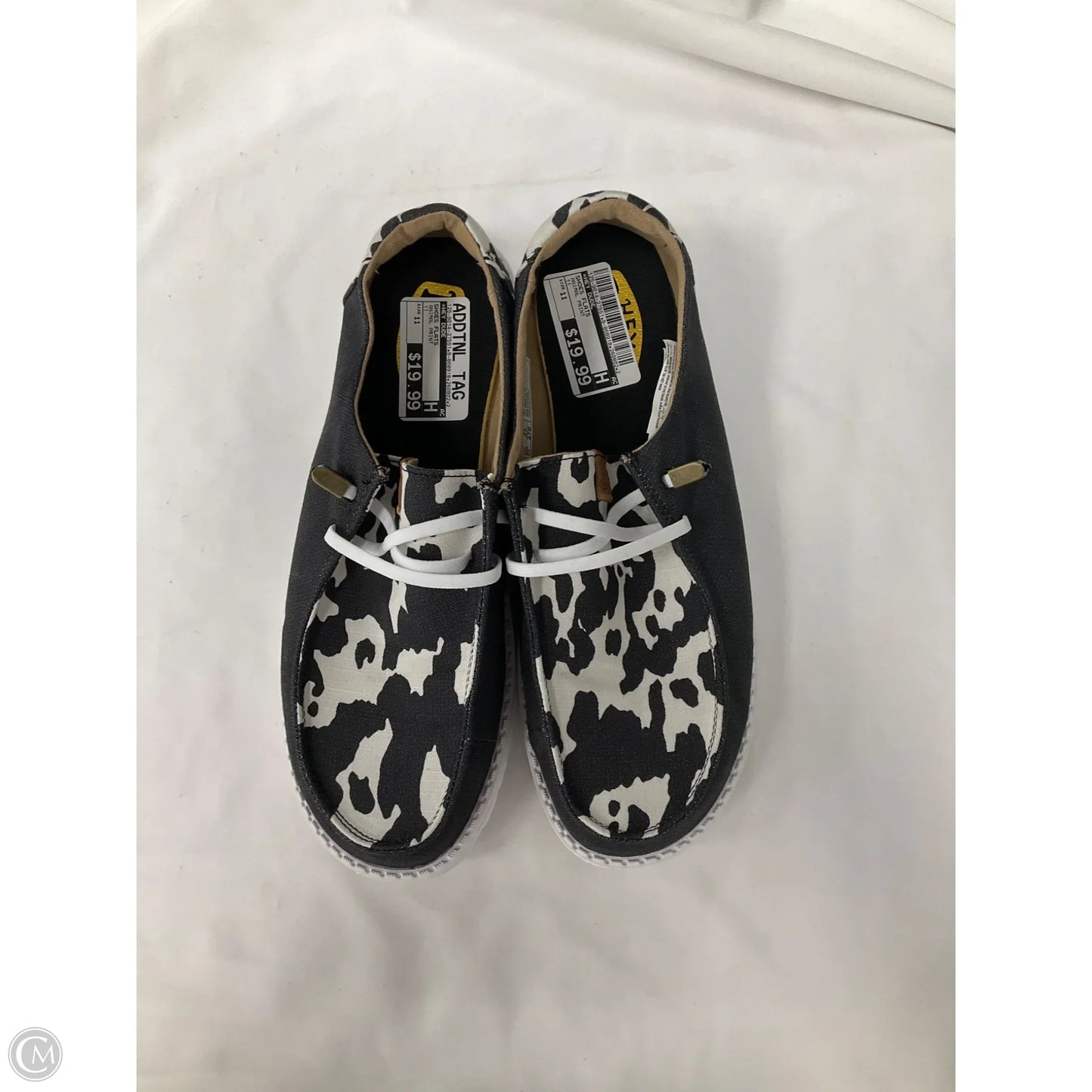 Shoes Flats By Hey Dude In Animal Print, Size: 11