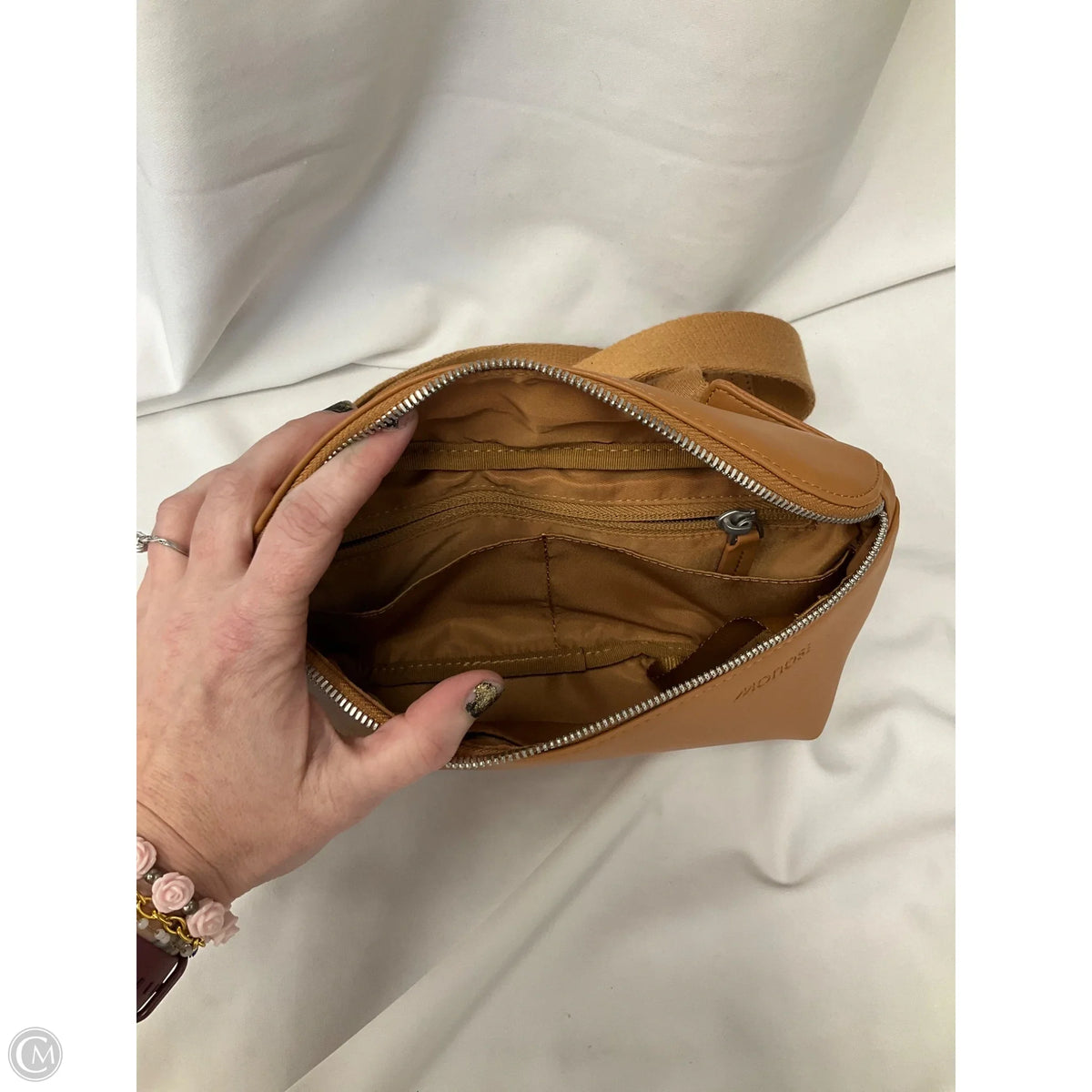 Belt Bag By Cma, Size: Medium