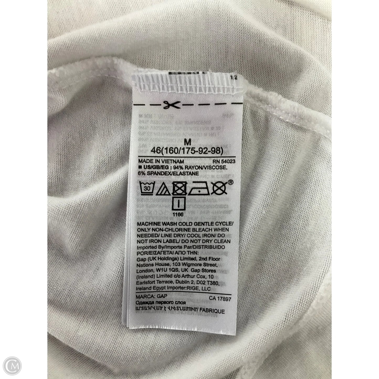 Top Long Sleeve By Gap In White, Size: M